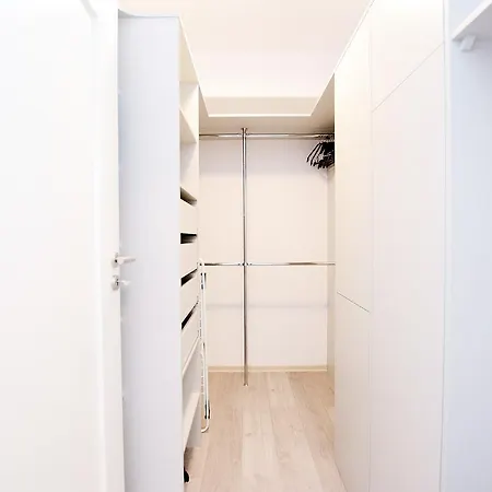 Apartament Solna 105 アパート *