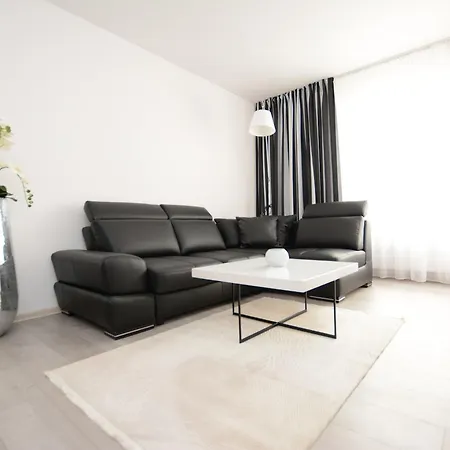 Apartament Solna 105 コウォブジェク