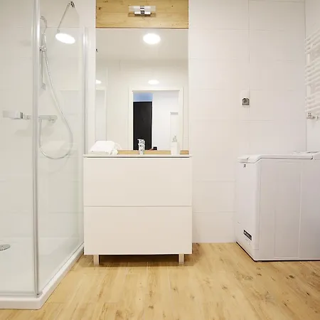 Apartament Solna 105 *